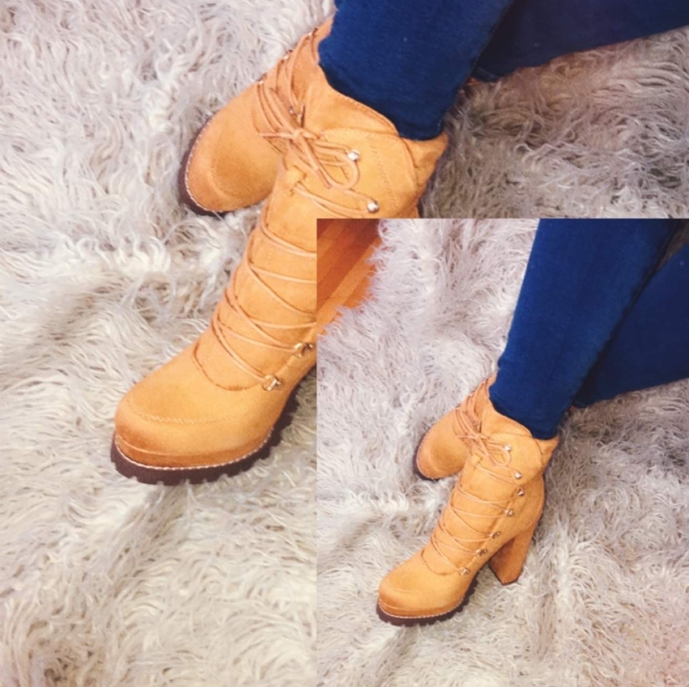 Ready to wear boots  ( Sold